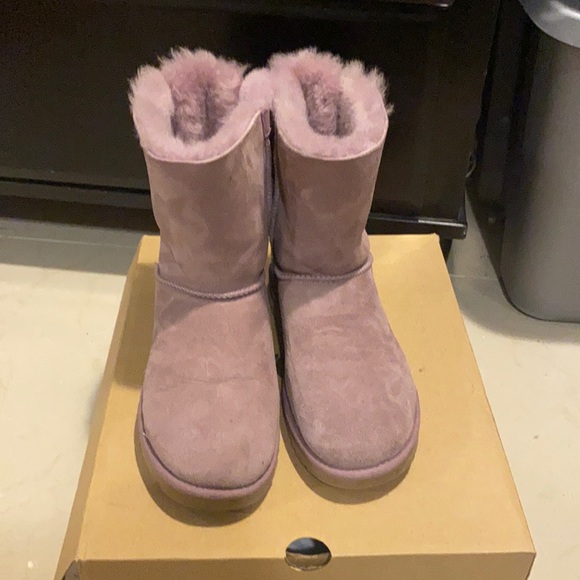 UGG Shoes - Bailey bow ugg boots